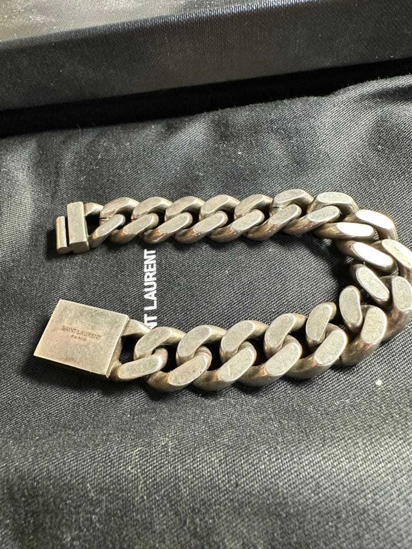 Yves Saint Laurent シルバー チェーンブレスレット