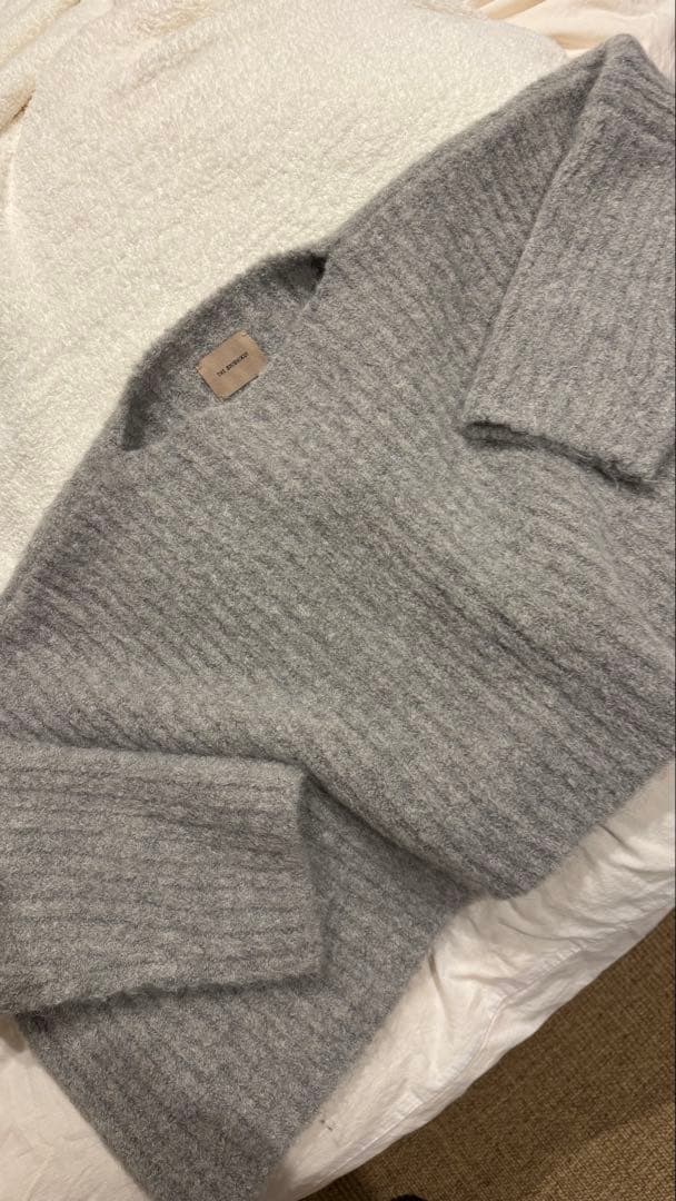 シシクイニット Shishikui 数回着用しています。自宅保管です。