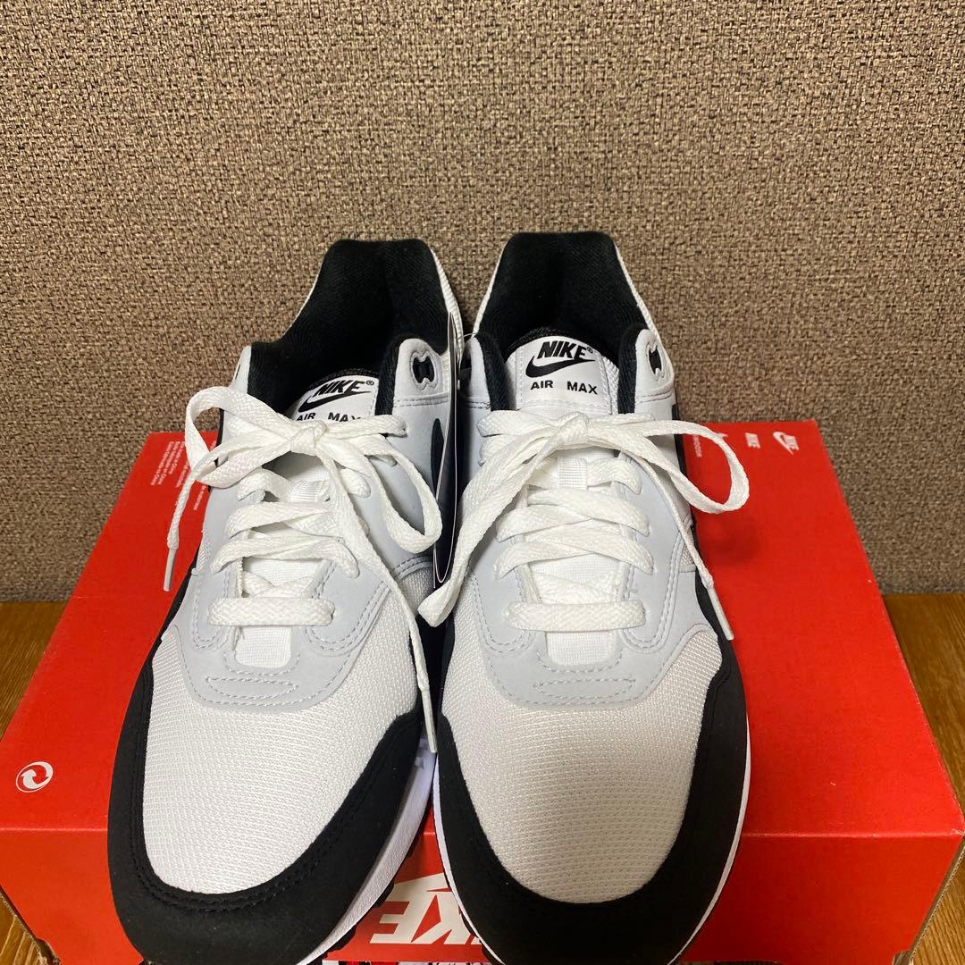 新品 ナイキ エアマックス1 ホワイト/ブラック/ピュアプラチナム 28cm