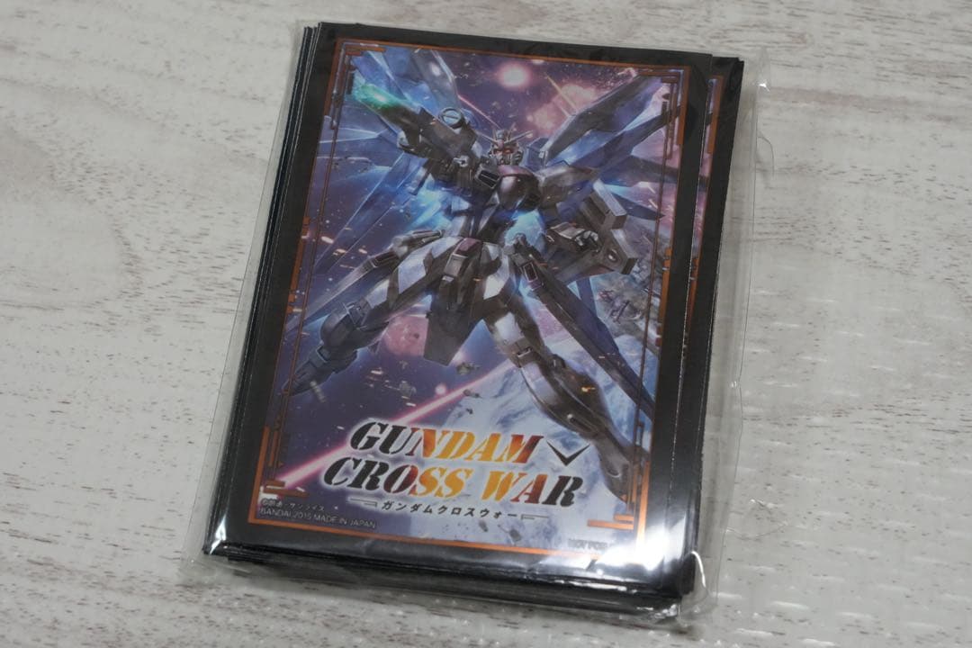 新品未開封　ガンダムクロスウォー　スリーブ　フリーダムガンダム　40枚 Amazon.co.jp: クロスウォー スリーブ 40枚 エクシア : 文房具