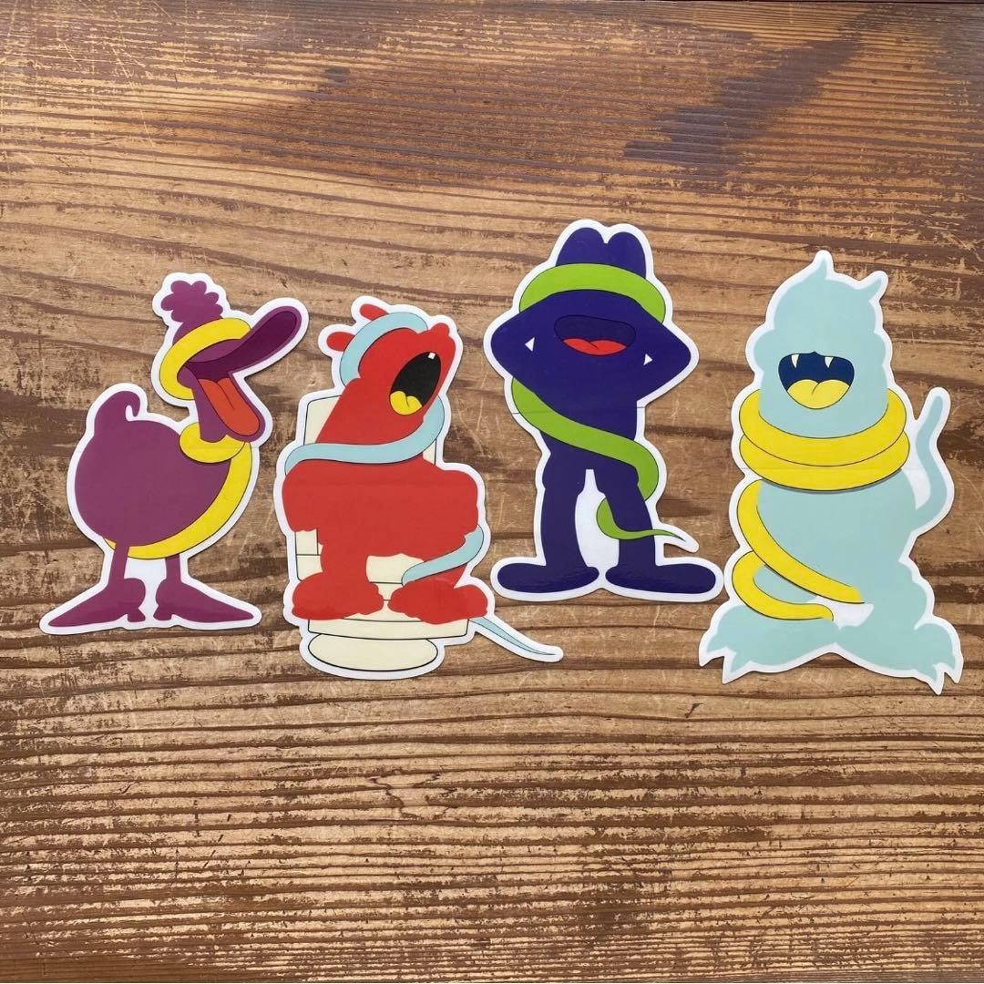 KAWS オリジナルフェイク ステッカー 4枚セット 非売品 ノベルティー
