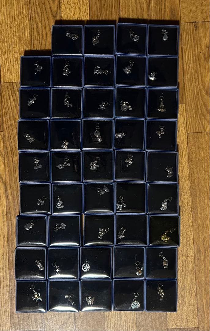 ハローキティ チャーム ハローキティ ミニミラーチャーム ホワイト 154698 ギャル