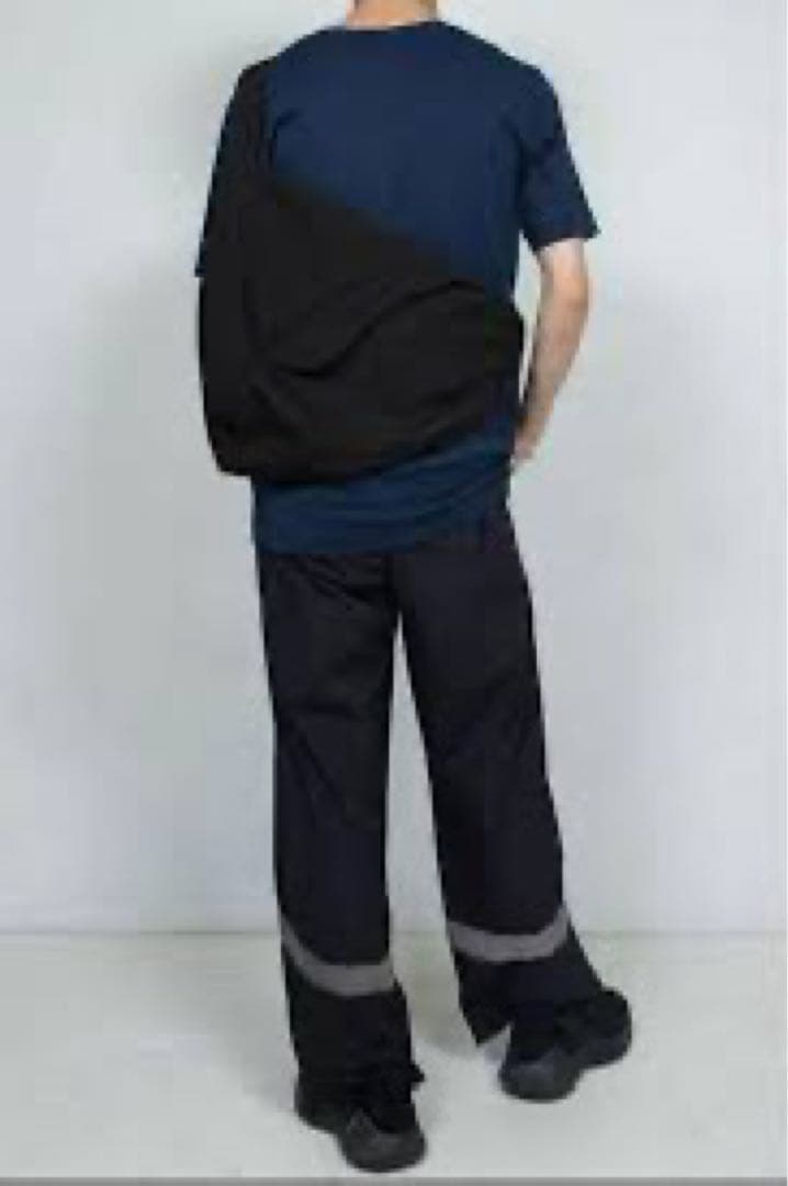 ryaw ブラック メッセンジャーバッグ