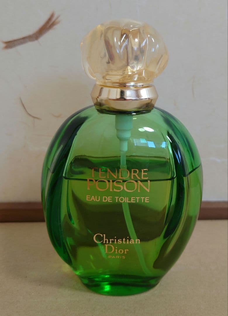 クリスチャンティオール ダンドルプワゾン 100ml