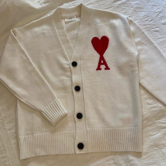 AMI Paris カーディガン ハート刺繍 ホワイト ニット - メルカリ