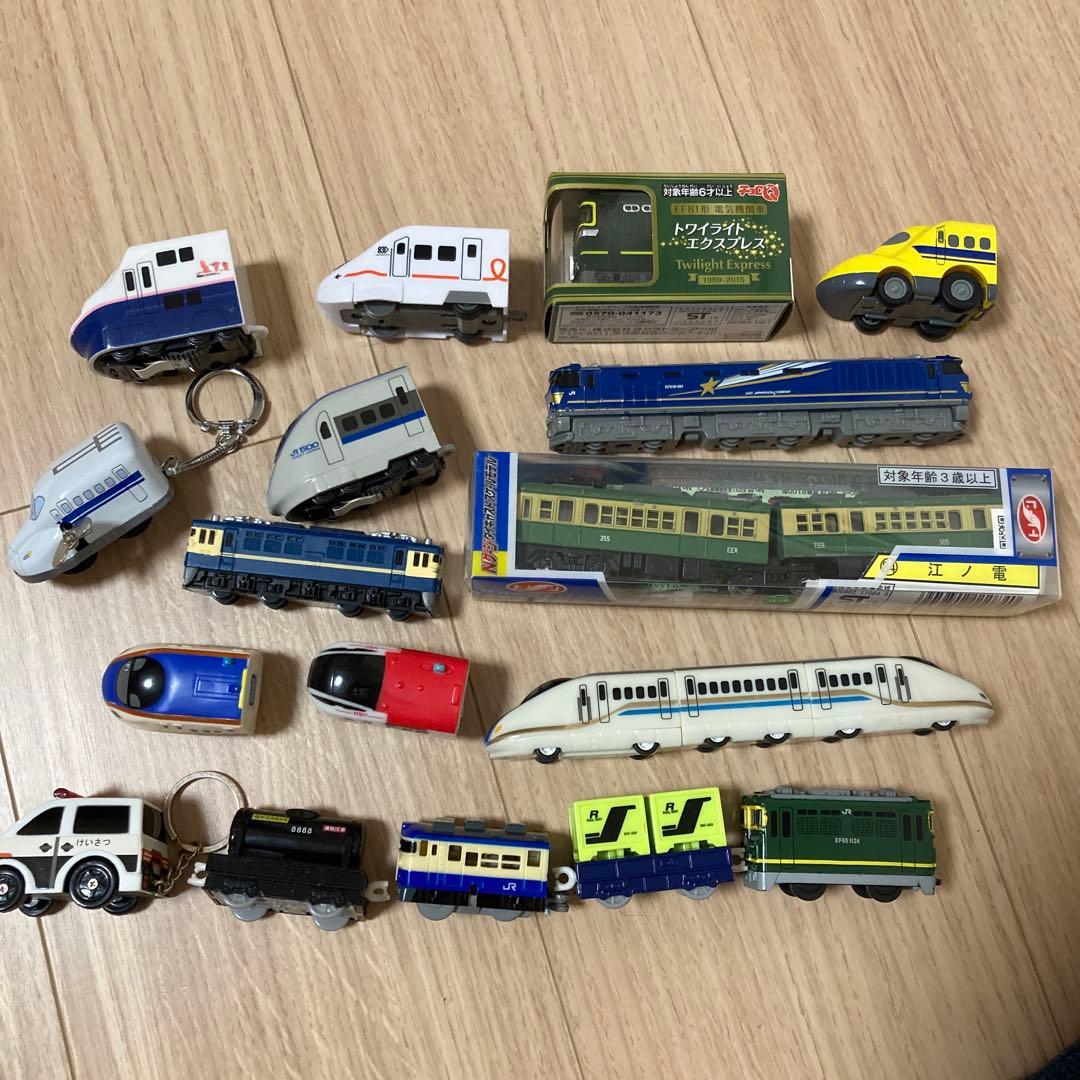 日*4様 最終SALE‼️ロングトミカ電車 廃盤品 北斗星 まとめ売り - メルカリ