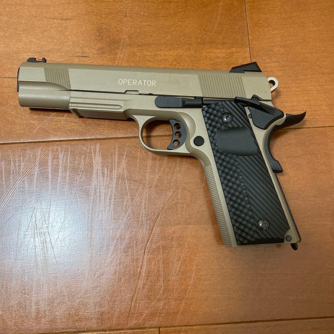 Carbon8 m45doc Co2ガスガン