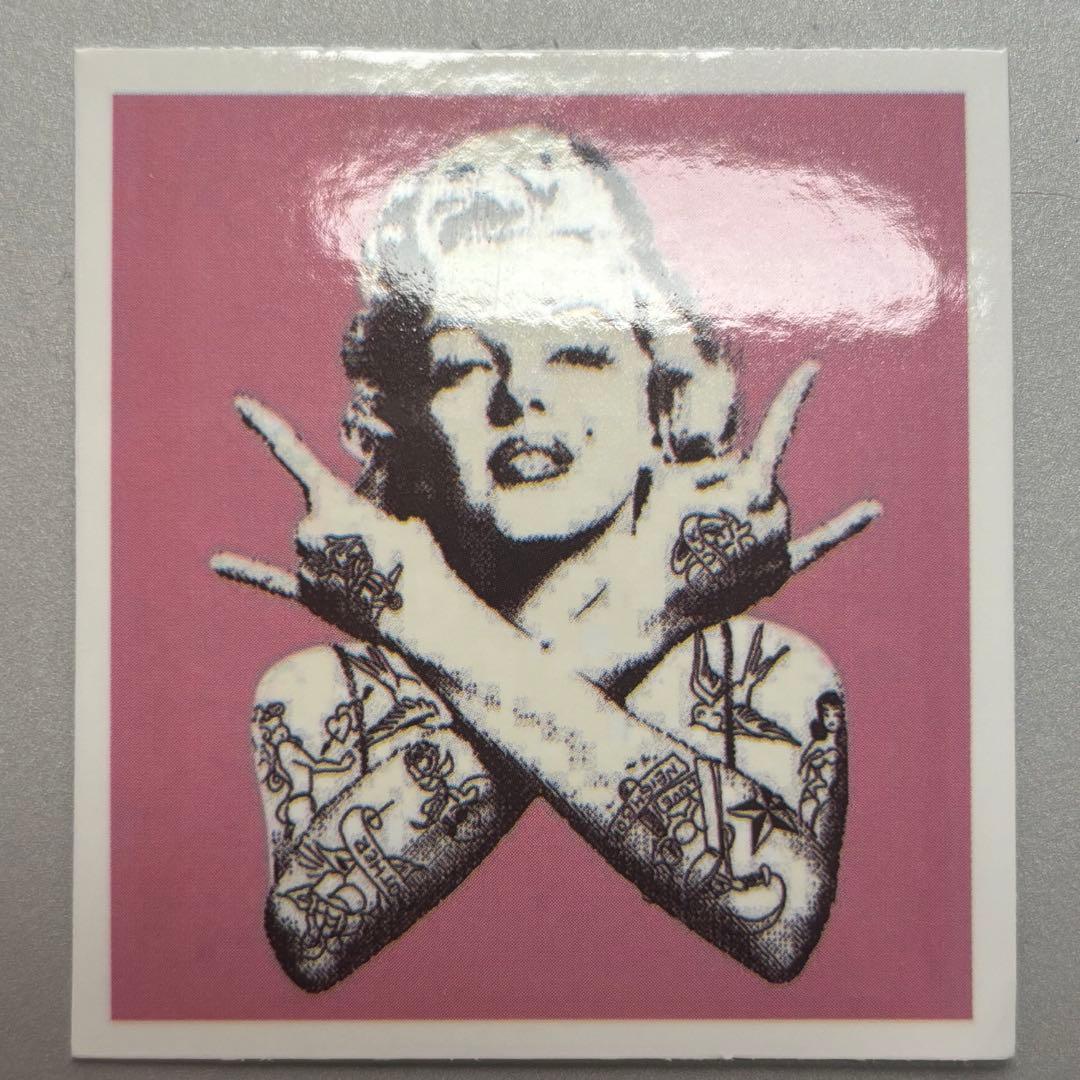 マリリン・モンロー ストリートアート ステッカー - メルカリ