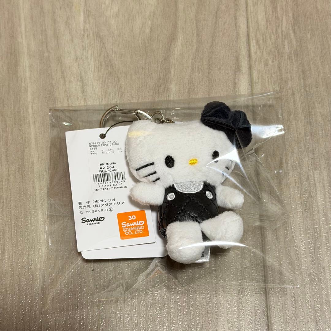 ローリーズファーム キティ トイキーホルダー サンリオ 黒レザー