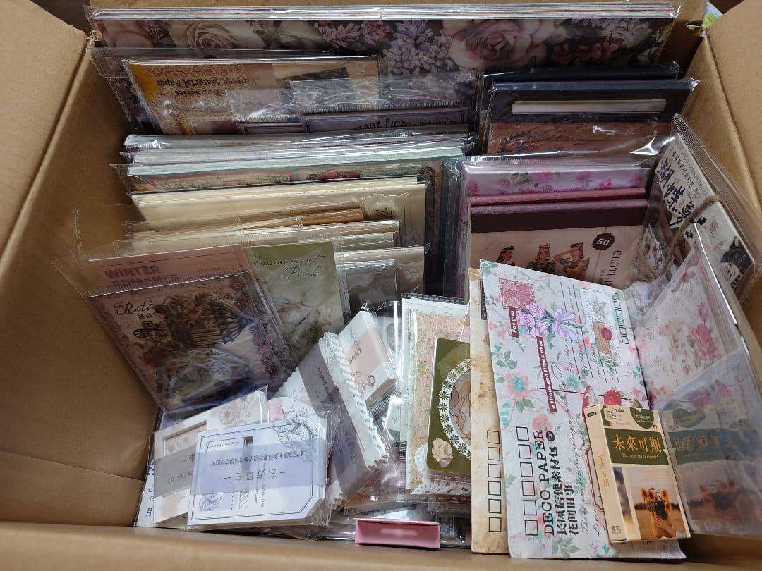 海外 紙もの、シール、装飾ステッカー等 大量 まとめ売り