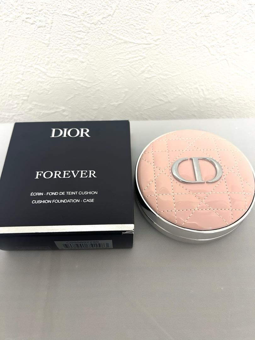ディオール　スキンフォーエバー　イドラ　グロウ　クッション　00.5N