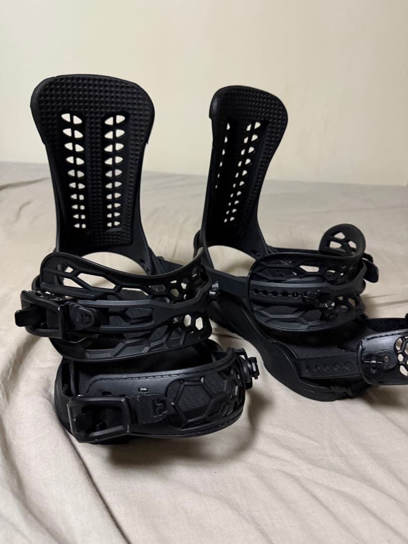 nika　UNION 21-22 BINDING FORCE M