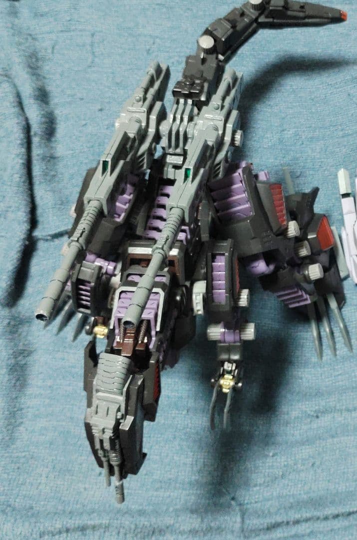 HMM ジェノザウラー