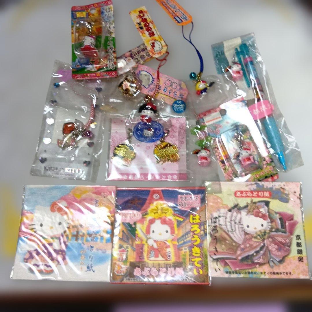 ハローキティご当地2001〜2005年ストラップ等12点セットまとめ売りレトロ