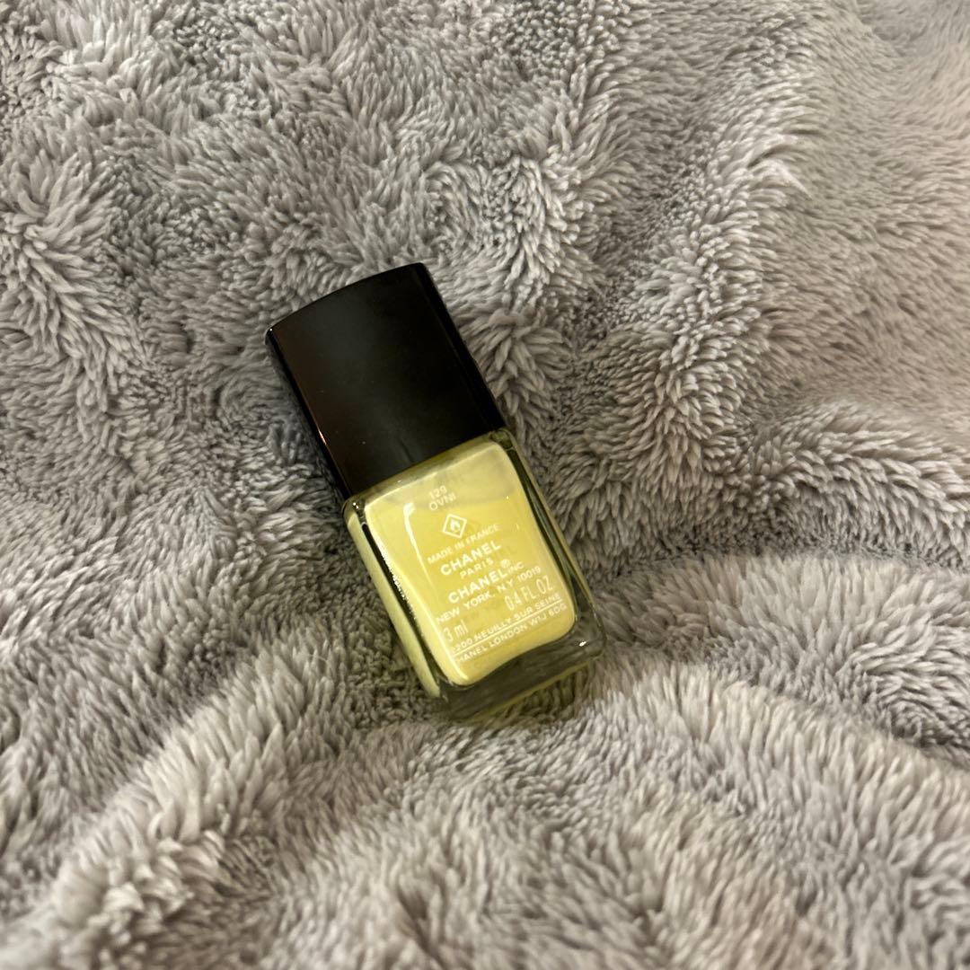 新品未使用】CHANEL LE VERNIS 129 オヴニ ネイルカラー - メルカリ