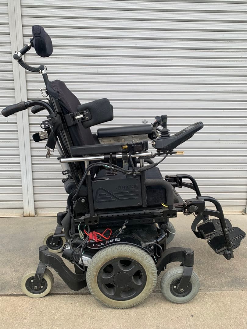 電動車椅子 QUICKIE PULSE6 充電器なし