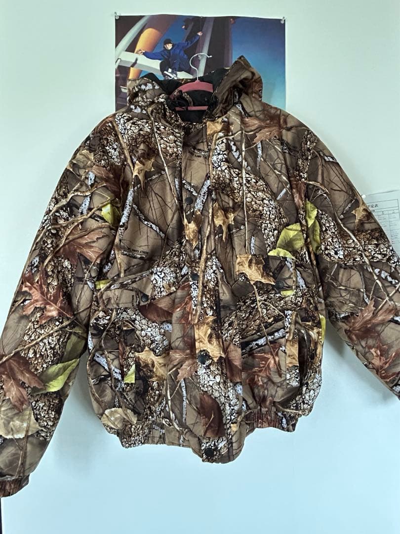 WFS BURLY CAMO TAN リアルツリー ダウン アウター - メルカリ