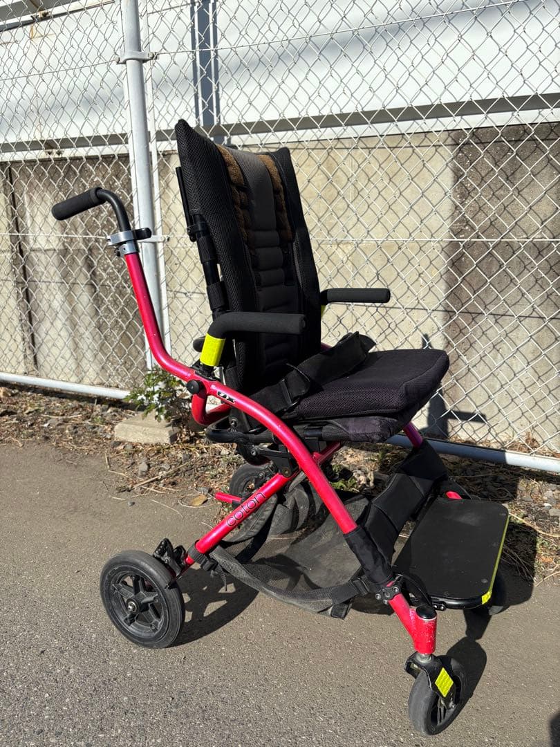 折りたたみ式　子ども用車椅子(オーエックスエンジニアリング　コトン　Mサイズ)