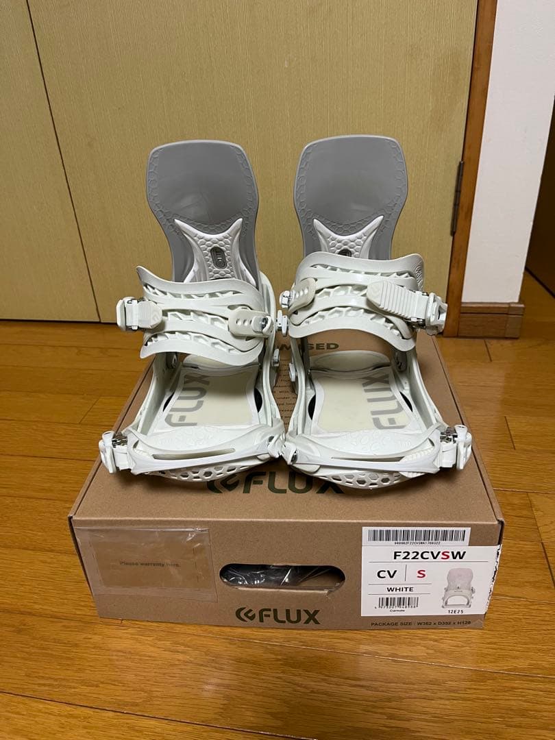 FLUX 21-22 CV バインディング　Ｓサイズ スノーボードバインディング ｜ CV | FLUX ONLINE STORE