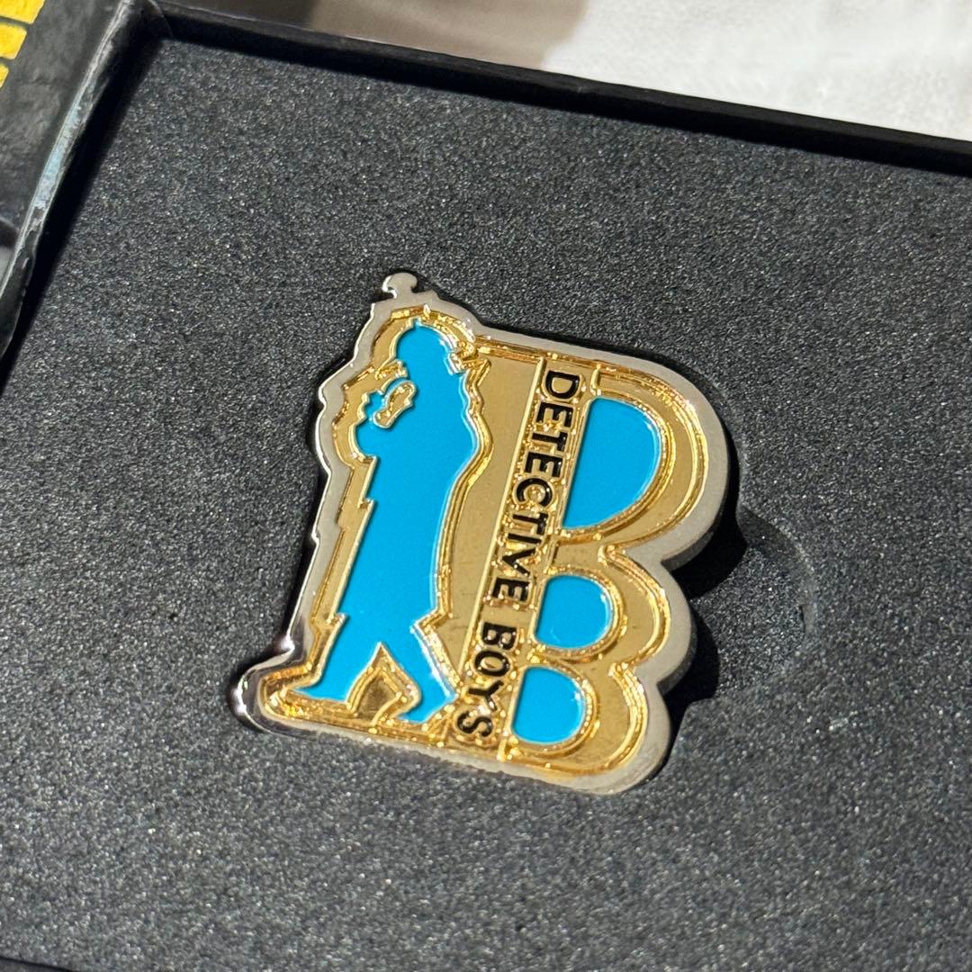 希少】名探偵コナン 探偵バッジ コナン展 ピンズ 少年探偵団 - メルカリ