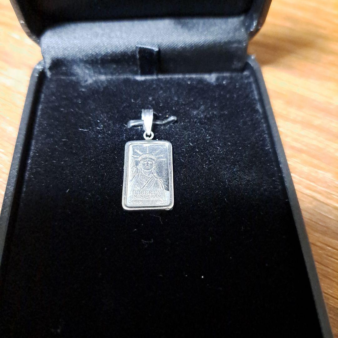 Credit Suisse プラチナペンダントトップ　999.5