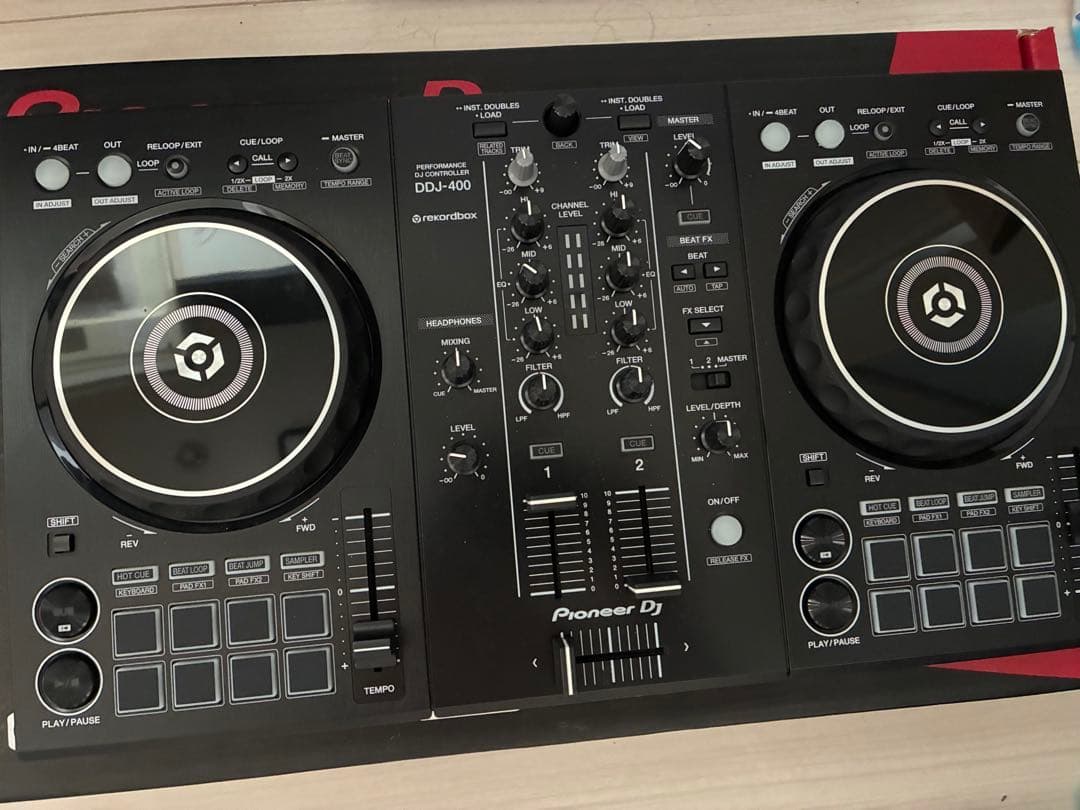 Pioneer DJ DDJ-400 DJコントローラー pcスタンドつき DDJ-400後継機種】 Pioneer DJ DDJ-FLX4 + [PCスタンド] DJ