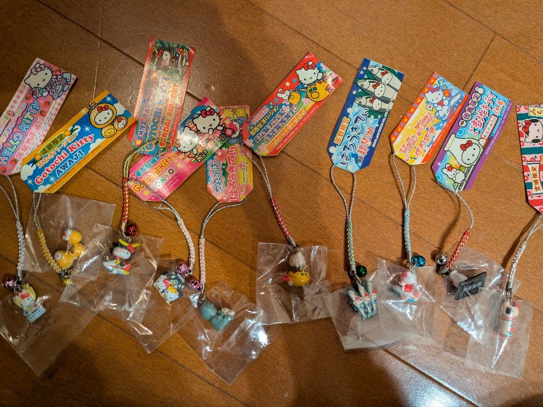 ハローキティ ご当地ストラップ 40個 まとめ売り 根付け ご当地キティ