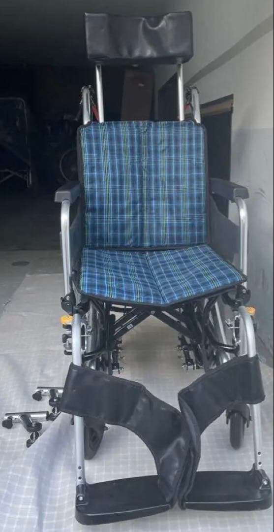 介助用ティルト車椅子