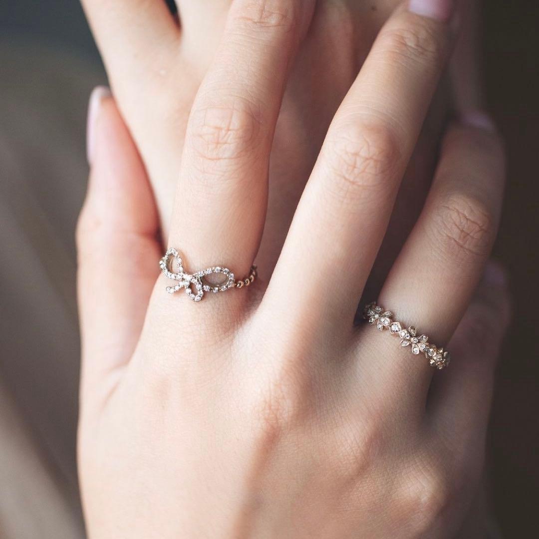 abheri アベリ yoshinob ヨシノブ K18リボン チェーンリング - メルカリ