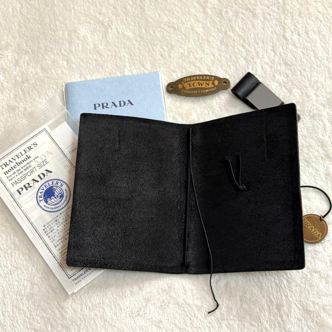 希少品！PRADA✨トラベラーズノート✨黒✨パスポートサイズ✨おまけ
