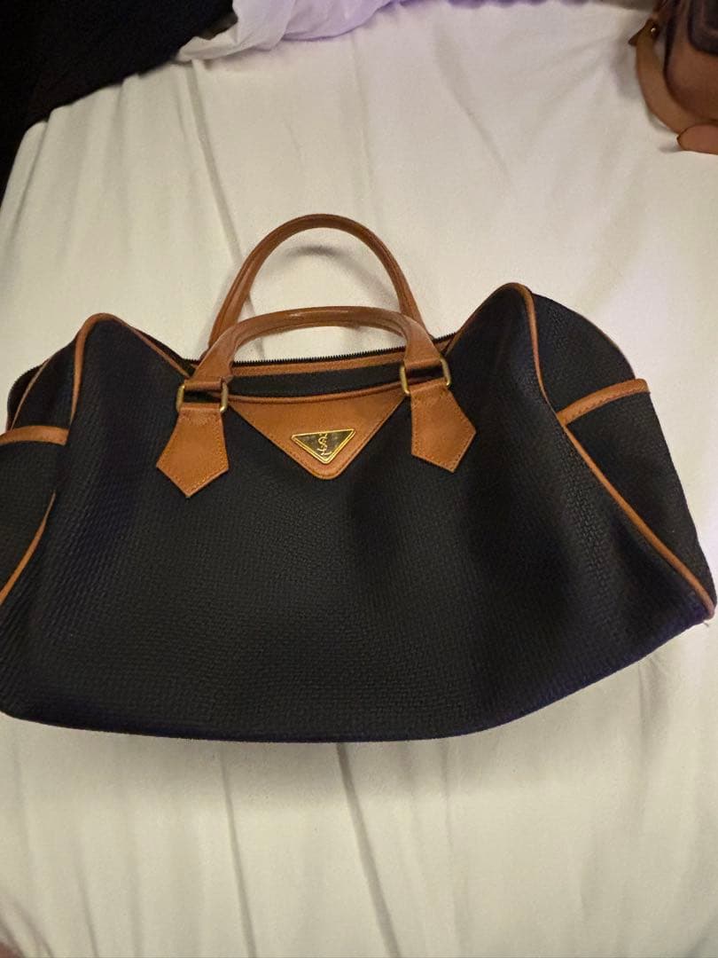 イヴ・サンローラン　トートバッグ 黒 ナイロン レザー調ハンドル