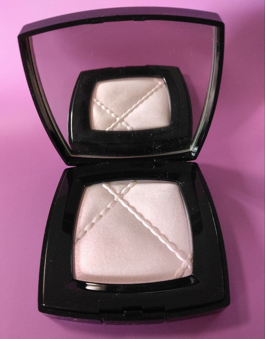 シャネルのフェイスパウダー