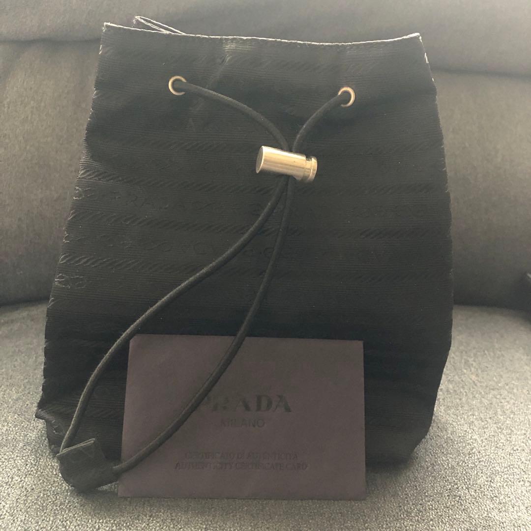 PRADA プラダ　黒色 巾着型ポーチ　バック　ポーチ　巾着 PRADA（プラダ） PRADA Re-Nylon ポーチ 巾着 1NS369 ブラック