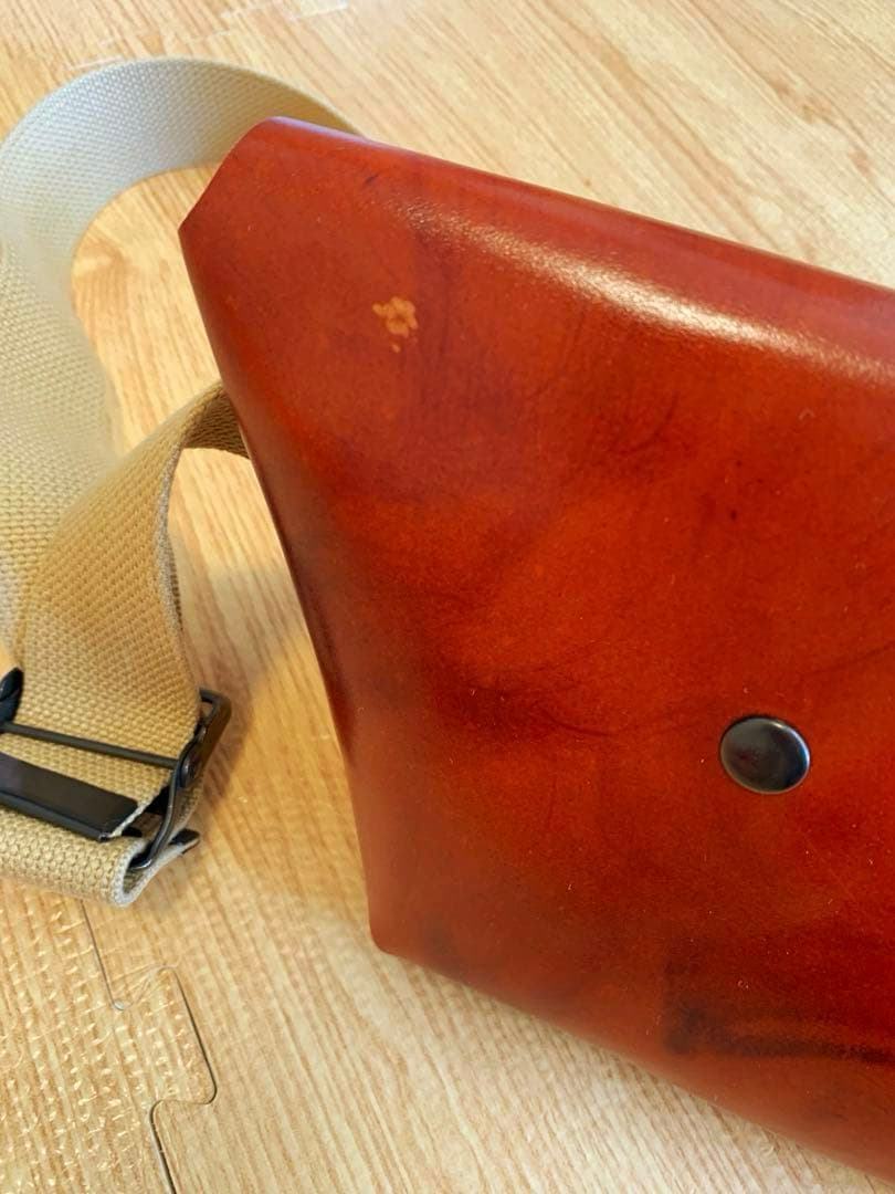 ほぼ未使用// Uni&Co. 牛革メッセンジャーバッグ/Camel/サイズS - メルカリ