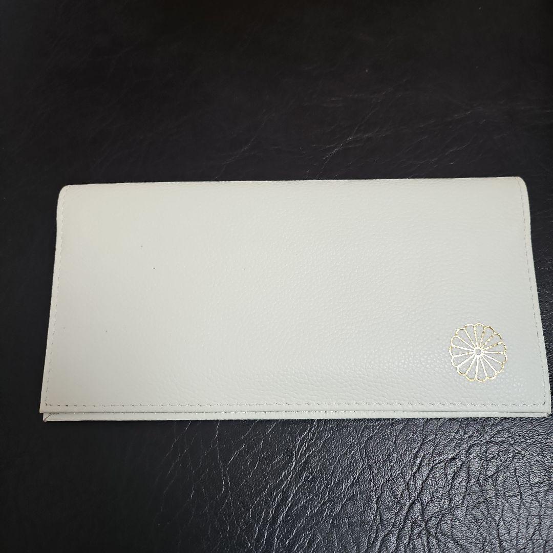 値下げ！皇居 長財布 ホワイト白 - メルカリ