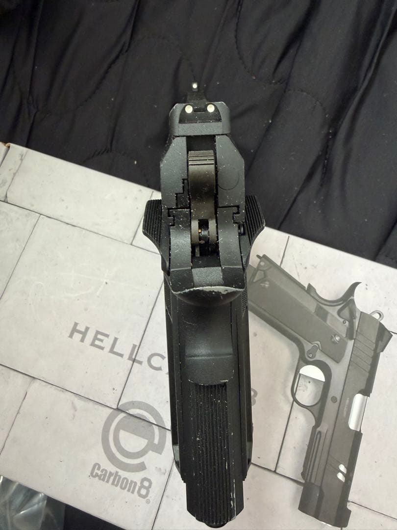 ⑥Carbon8 HELLCAT 4.3 Co2ガスガン ＊AI出品です - メルカリ