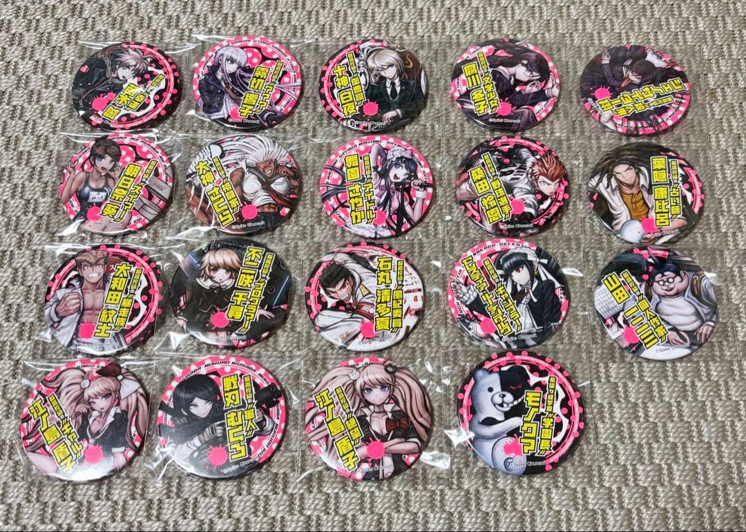 ダンガンロンパ 血まみれ缶バッジ コンプリートセット ダンガンロンパ 大神さくら 血まみれ 缶バッジ - メルカリ