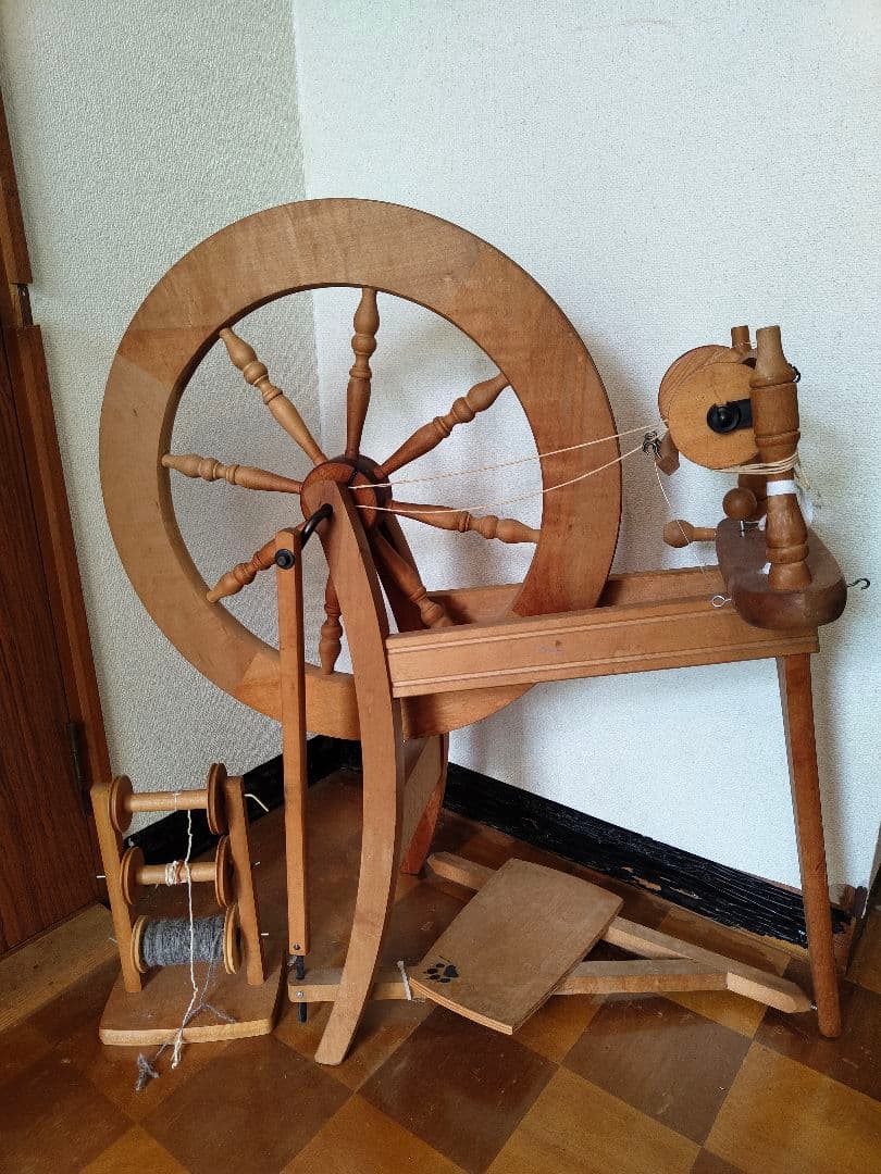 糸紡ぎ機　糸車(ボビン台、ボビン、糸かせ、説明書つき)
