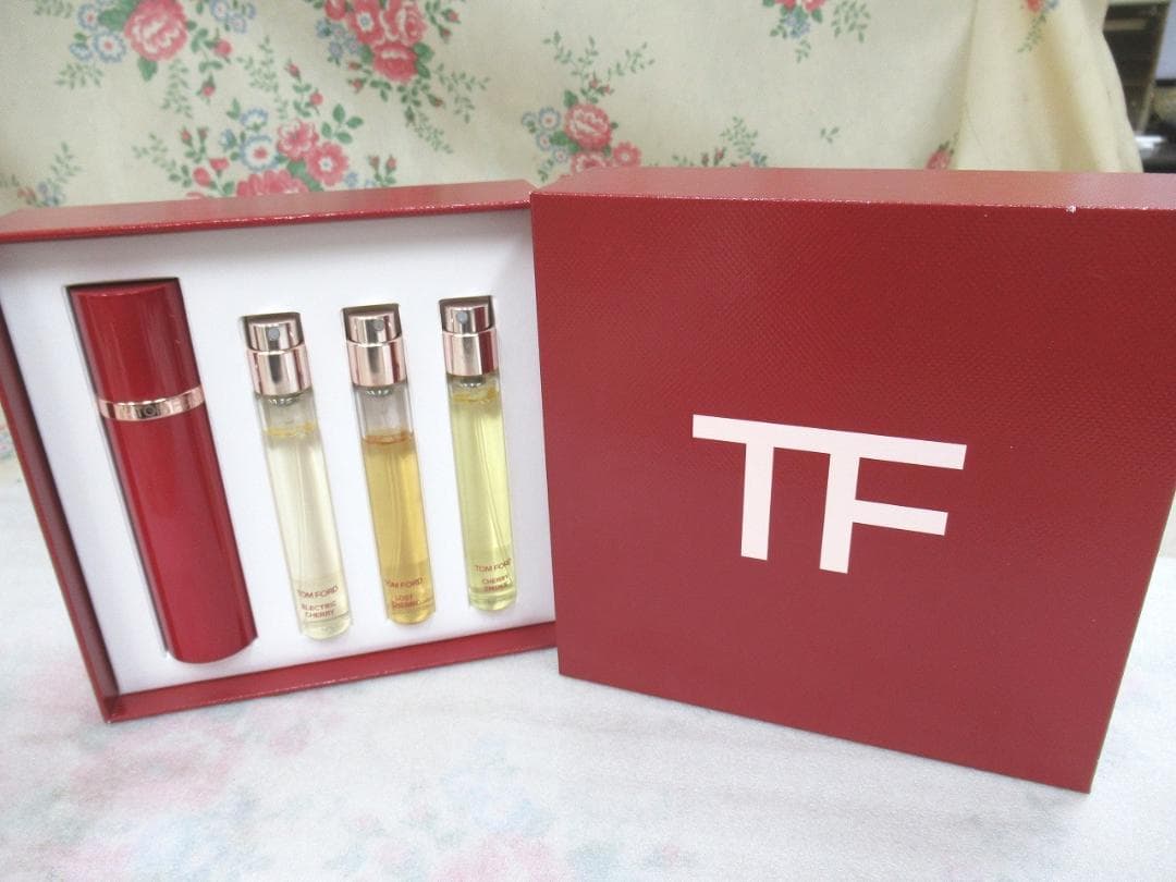 トムフォード　プライベート　ブレンドチェリー　コレクション 　セット　香水