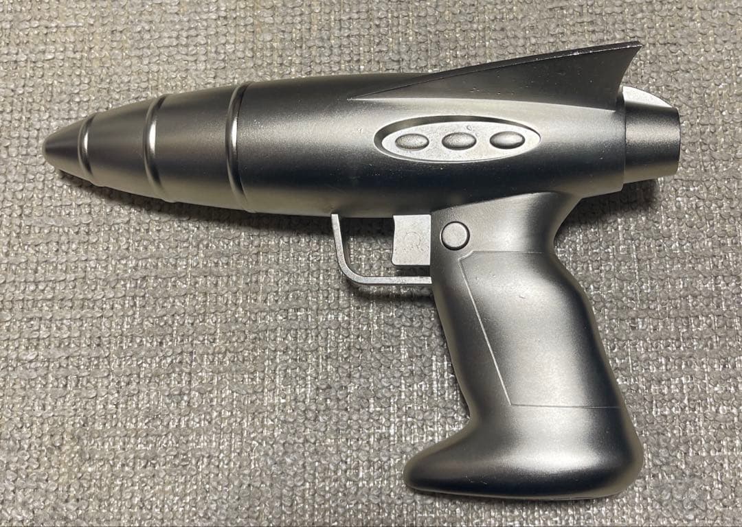 重量級！護身用に！ サイボーグ009 全金属製限定モデル スーパーガン 鉄の塊！