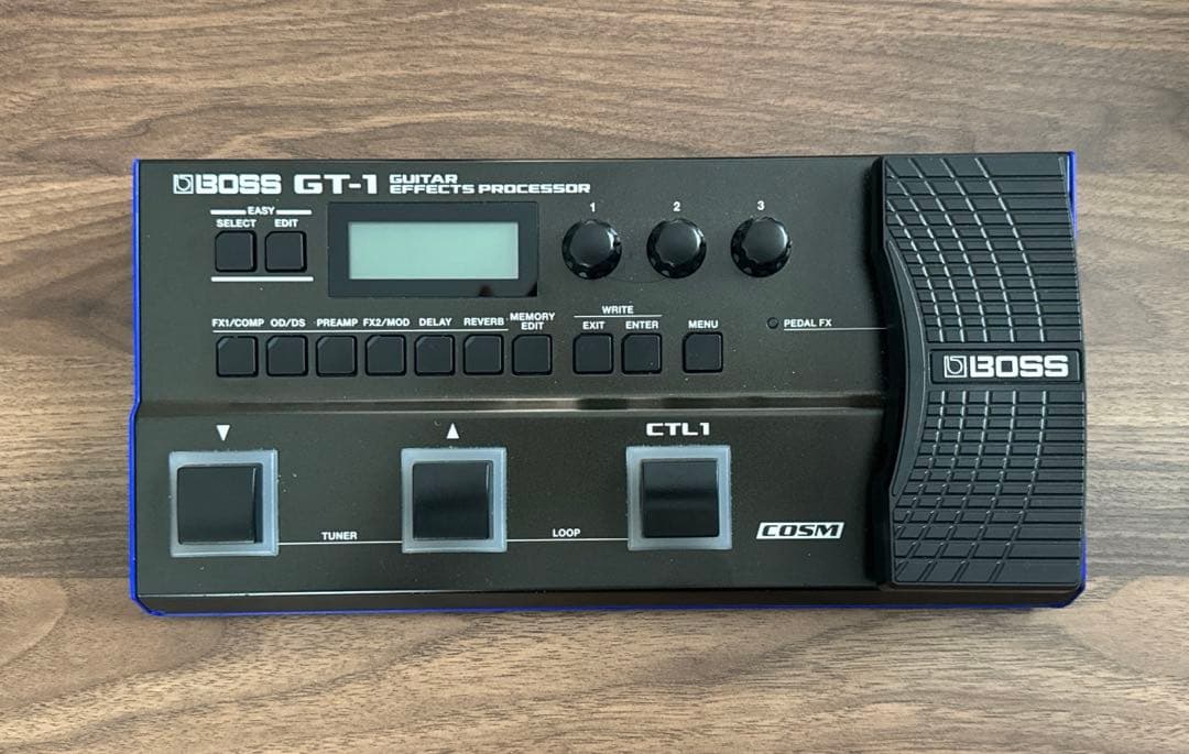 BOSS / GT-1 【GT-1の教科書&充電ケーブル＆シールド付属】