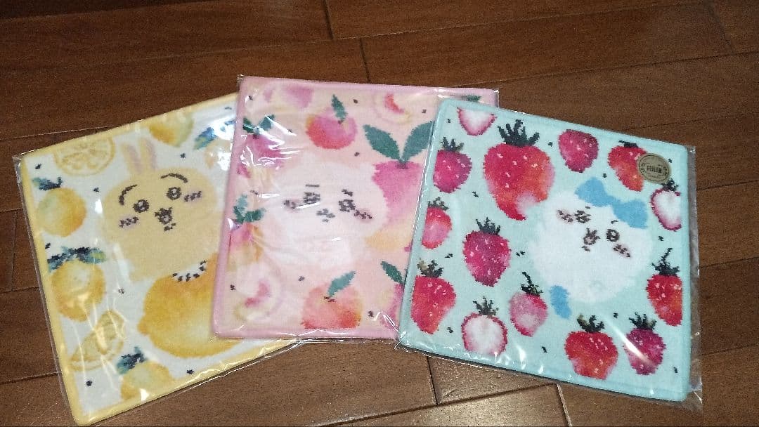 ぷ*ん様 FEILER ちいかわフルーツデザイン タオルハンカチセット