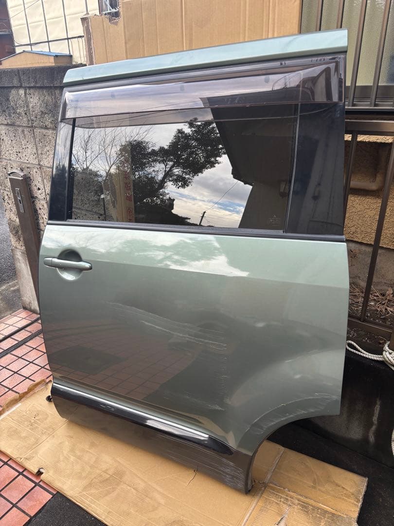 デリカD5（CV5W）　左リアスライドドア