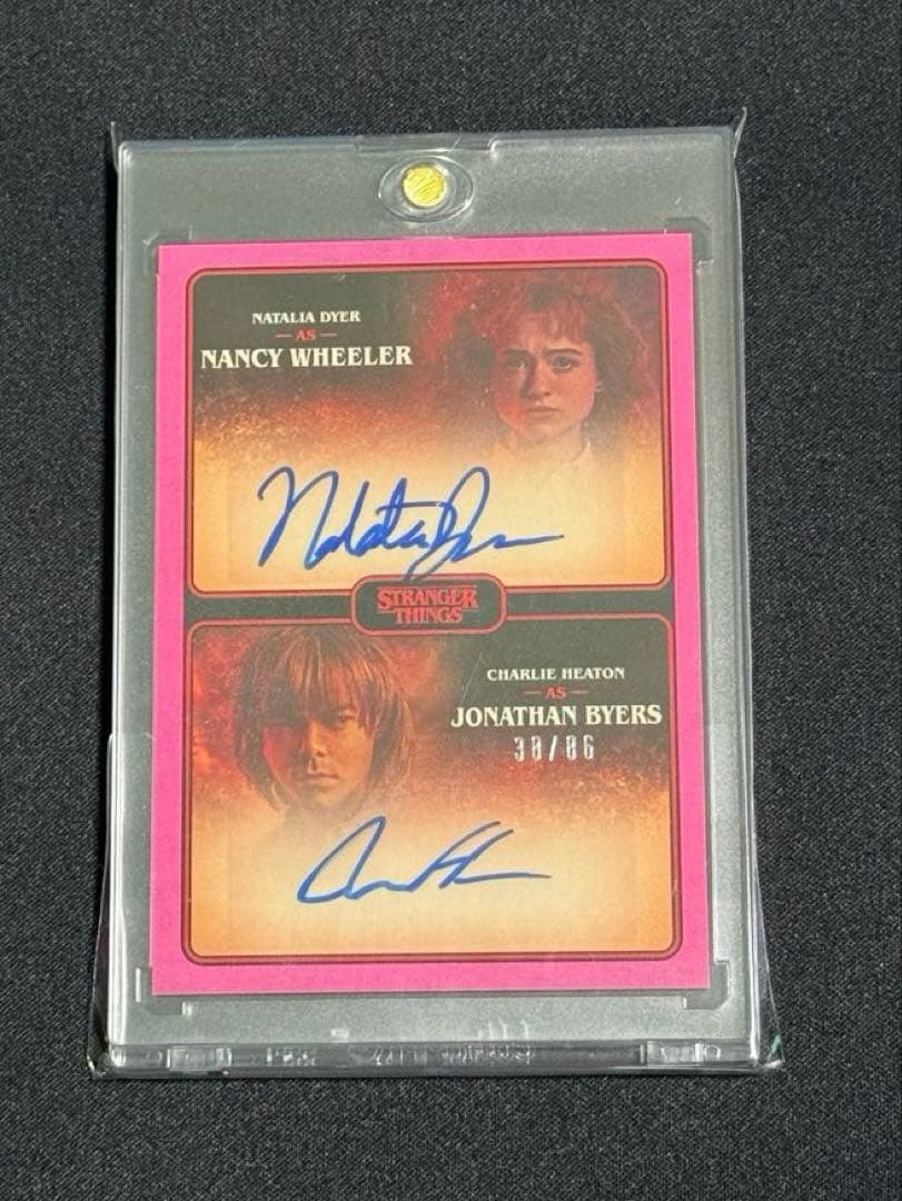 86枚限定】ストレンジャーシングス ナンシー＆ジョナサン サインカード