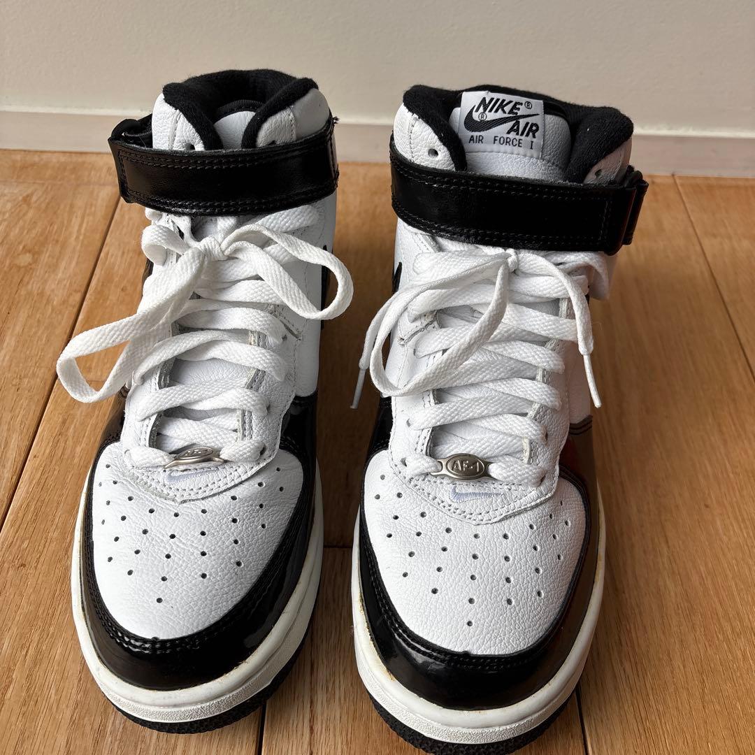 NIKE AIR FORCE 1 MID B 未使用品
