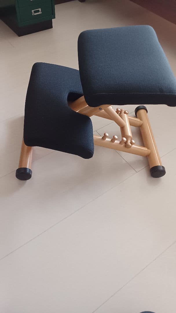 VARIER STOKKE ストッケ マルチ バランスチェア 姿勢矯正在宅ワーク