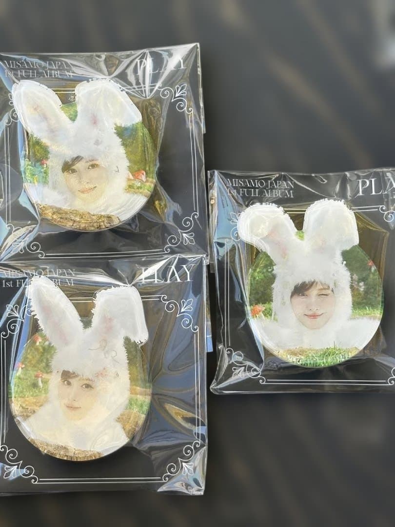 ミナ　サナ　モモ　スマホグリップ