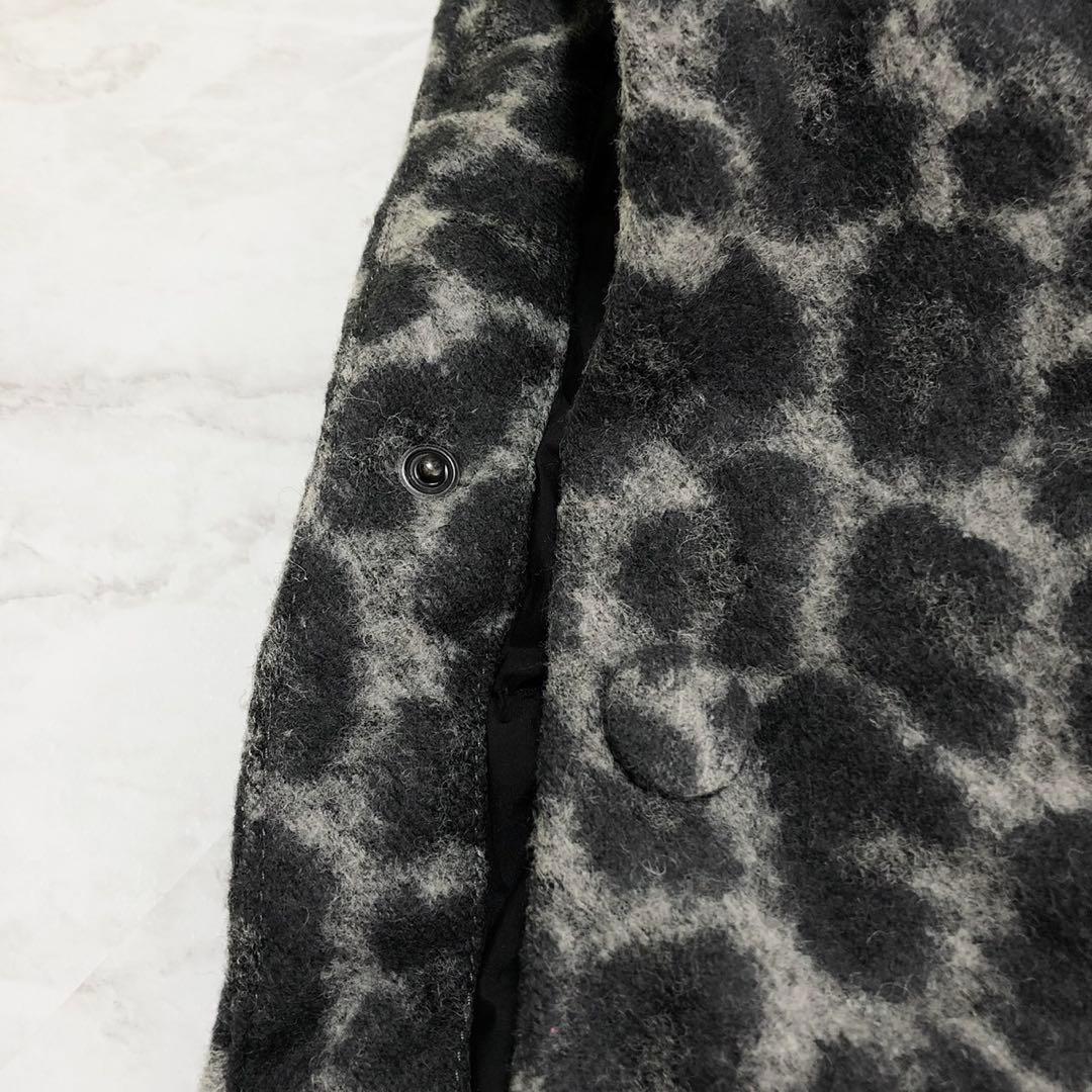 美品】TATRAS ダウン ポンチョ レオパード ロゴ グレー ケープ 02