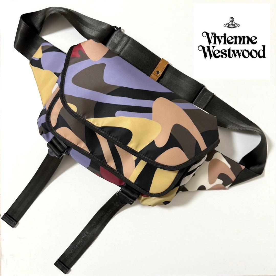 美品 ヴィヴィアンウエストウッド オーブ カモフラ ボディバッグ ユニセックス