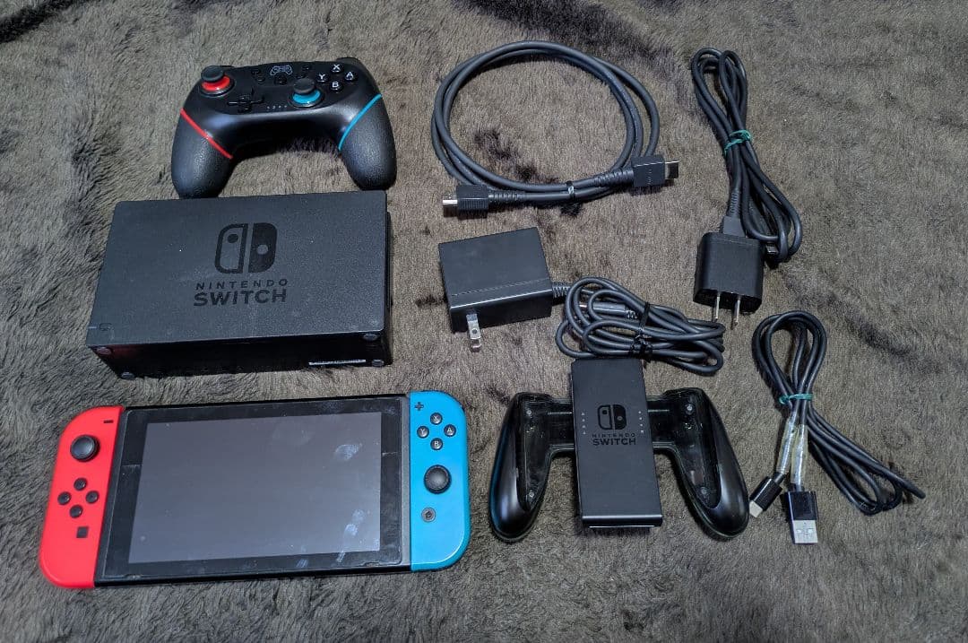 Swich本体+コントローラー